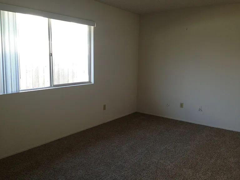 13780 Nogales Dr — Photo 6