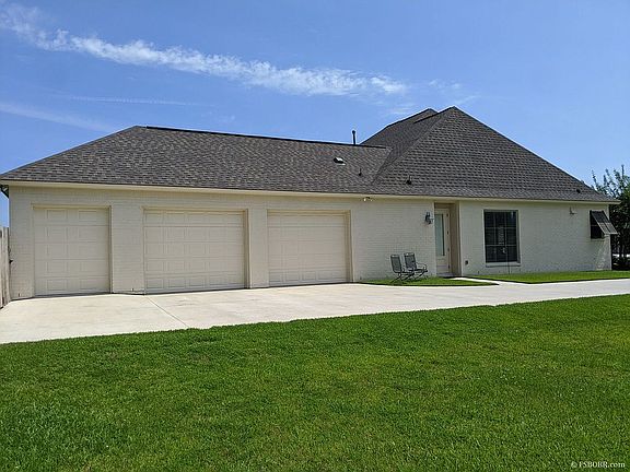 4th image of 15800 Greystone Dr