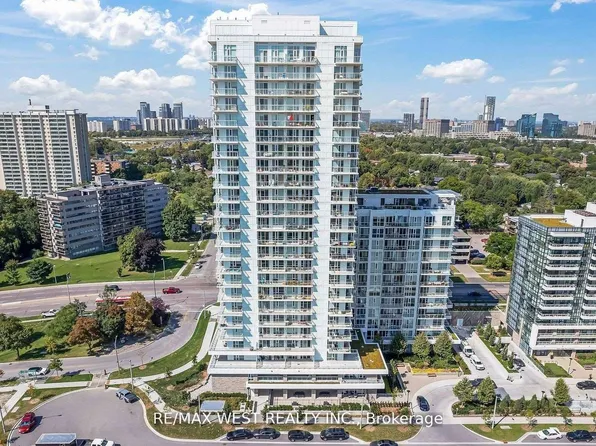 10 Deerlick Ct, Toronto, ON