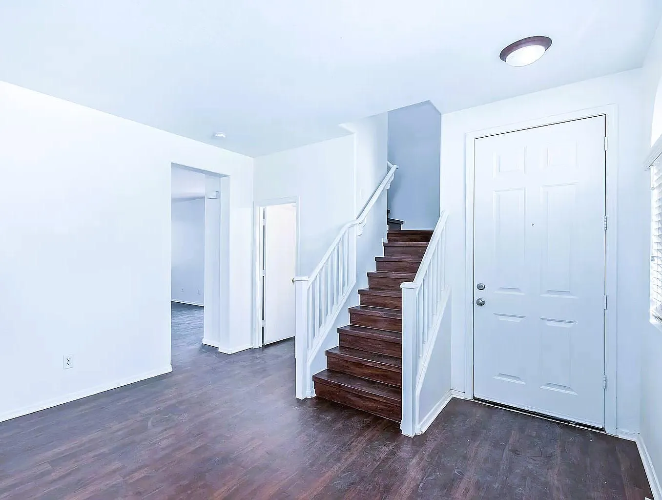 4 bed, 2.5 bath, 1600 sqft, $1,650 — Photo 4