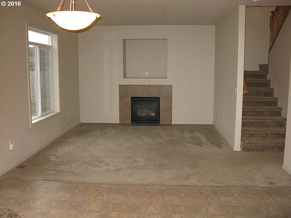 3rd image of 439 Twin Flower Dr S