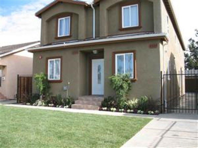 1st image of 4522 5th Ave