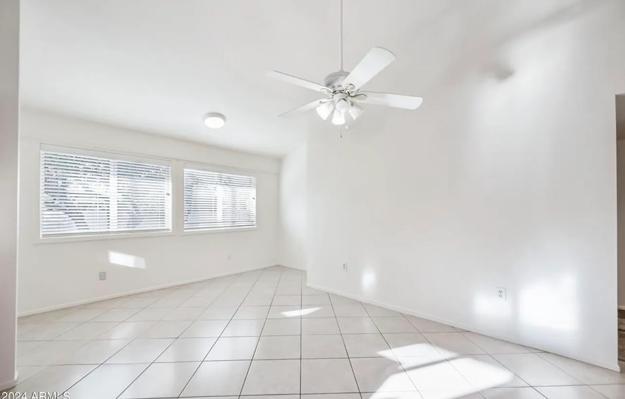 2 bed, 1.5 bath, 1185 sqft, $1,500 — Photo 2