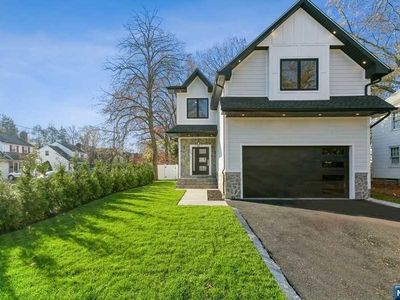 15 Moller St, Tenafly, NJ, 07670