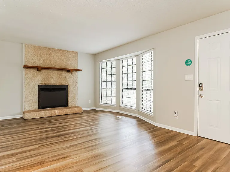 6518 Chrissy Dr — Photo 4