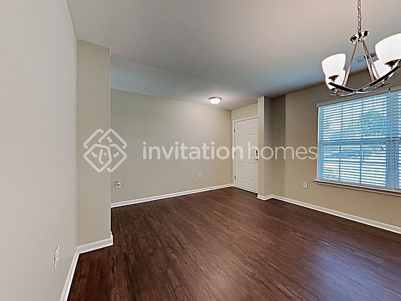 5th image of 3828 Alexander Forest Dr