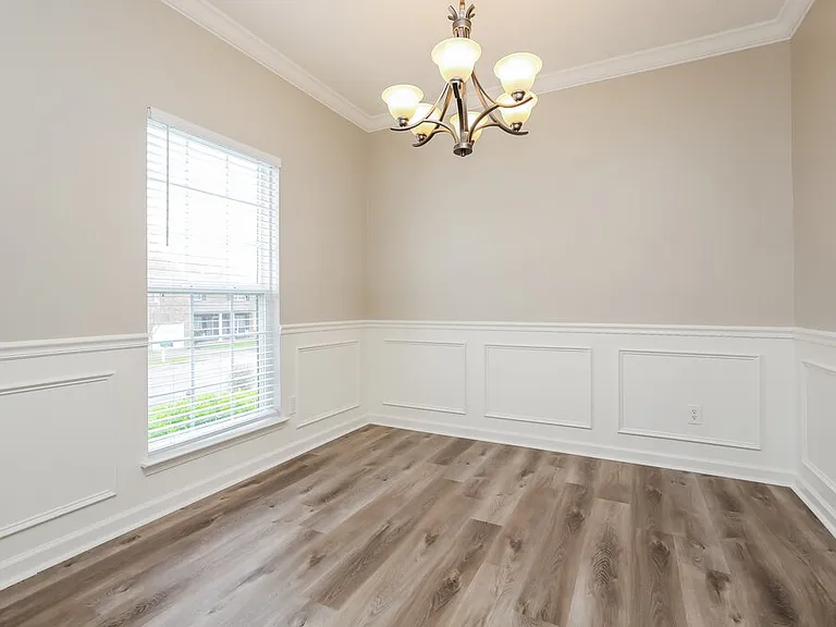 165 Claybrook Ln — Photo 6