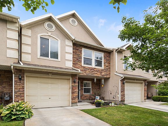 2nd image of 538 W Lochlevan Ln S