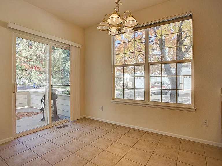 2770 Whitetail Cir — Photo 11