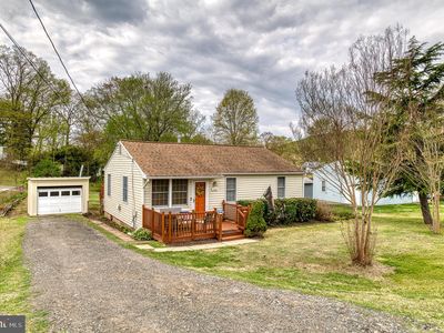 3565 Maple St, Dumfries, VA, 22026