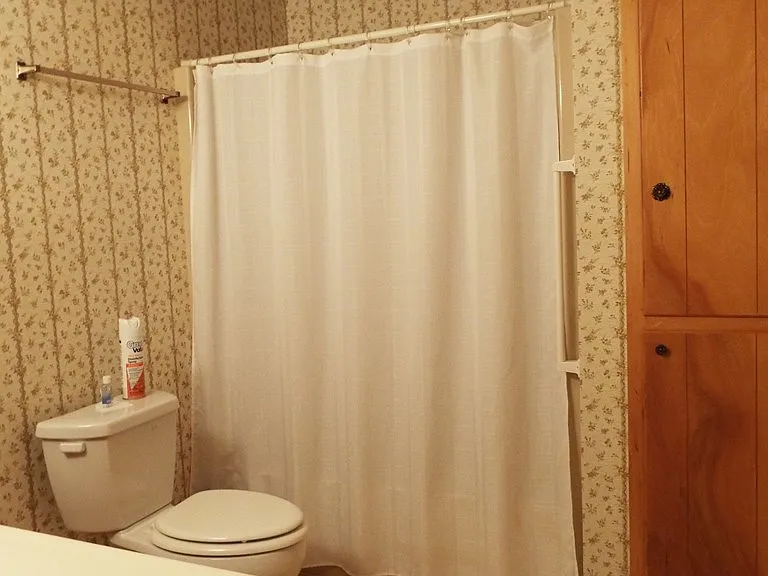 52 Meadows Ln — Photo 12