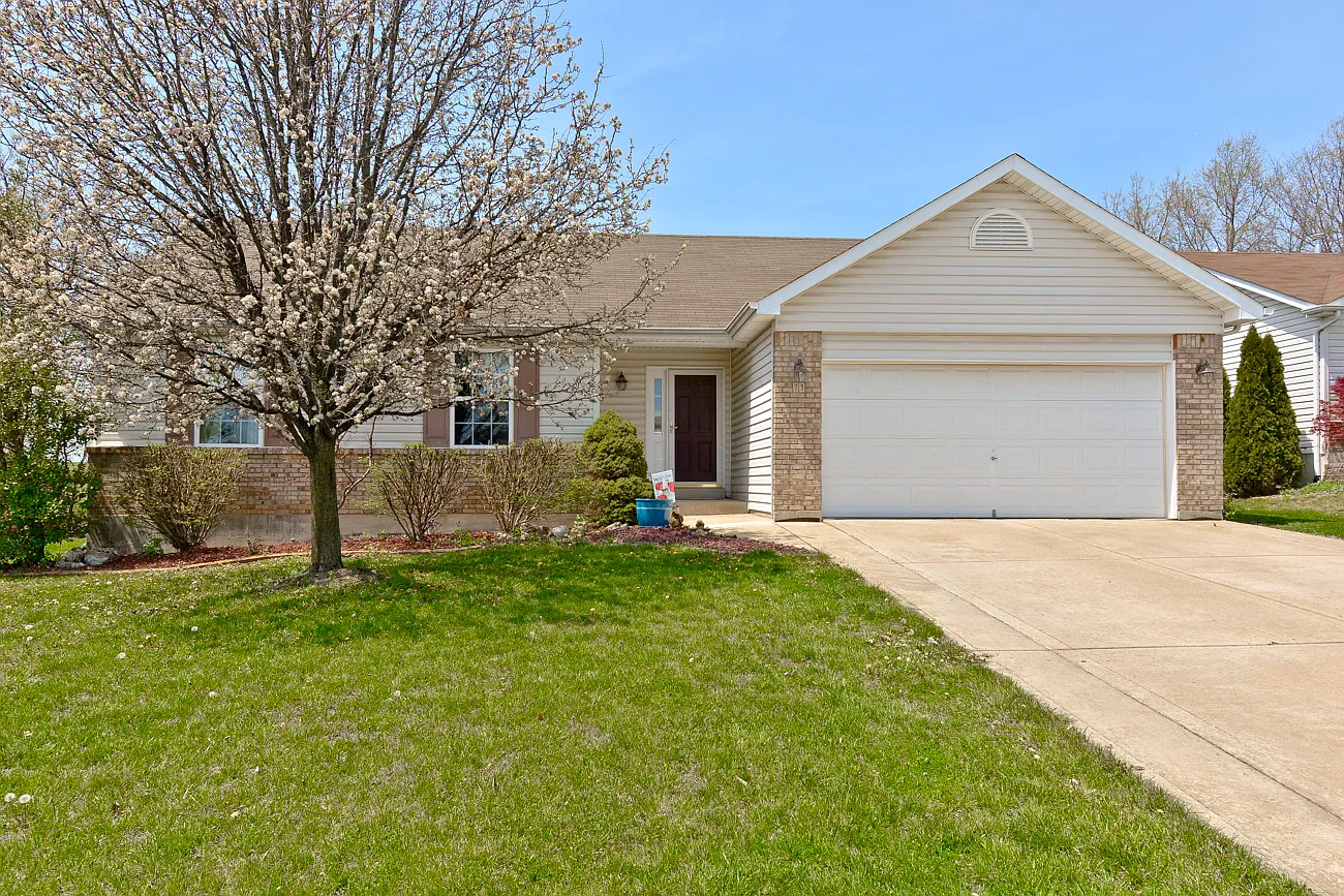 73 Tulip Bend Dr photo 1