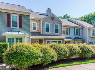 8172 Cliffview Ave, Springfield, VA 22153