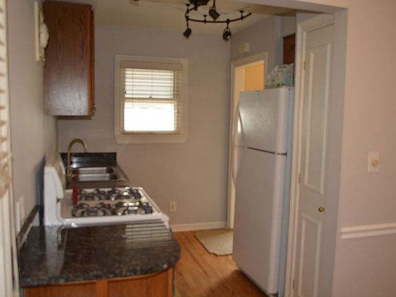 4th image of 1116 Orchard Heights Dr