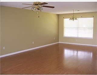 3rd image of 88 Moss Dr