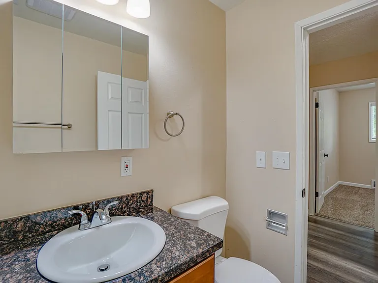 12625 SW 13th St — Photo 7