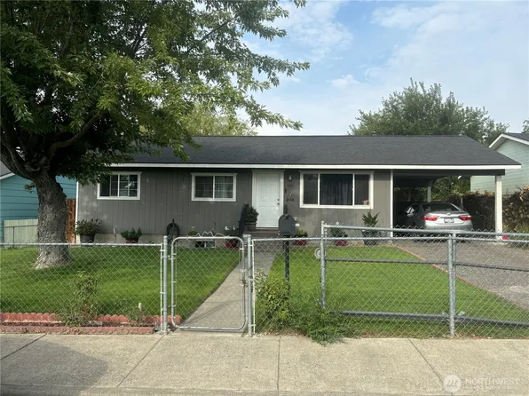 520 S Douglas Avenue, Pasco, WA 99301