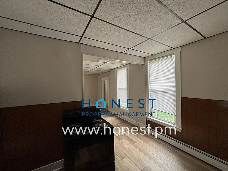 9 Maple St #2 — Photo 6