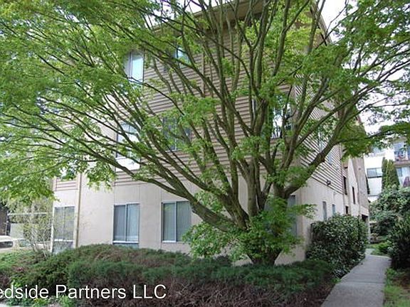 2nd image of 4301 Woodland Park Ave N APT 201