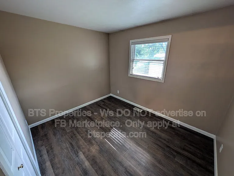 306 Parkview Dr — Photo 9