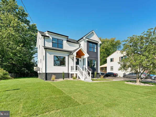 1631 Adams St, Cinnaminson, NJ 08077