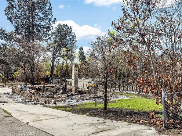 678 E Pine St, Altadena, CA 91001