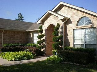 3143 Ponds Edge, Grand Prairie, TX 75052