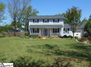 1 Gillin Dr, Simpsonville, SC 29680