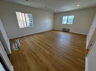 1229 Exposition Blvd, Los Angeles, CA 90007