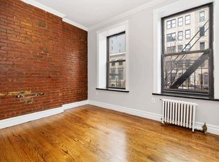 219 E 2nd St APT 5, New York, NY 10009