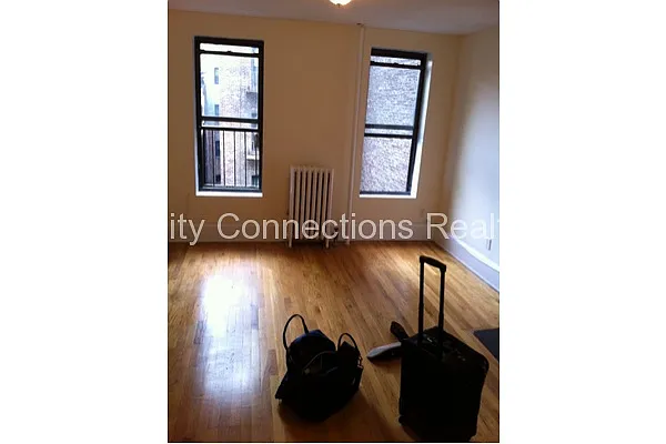 Rented by City Connections Realty | media 21