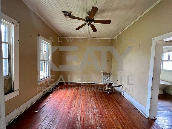 5th image of 314 W Cotton St #B