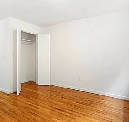 Rented by Corcoran | media 23