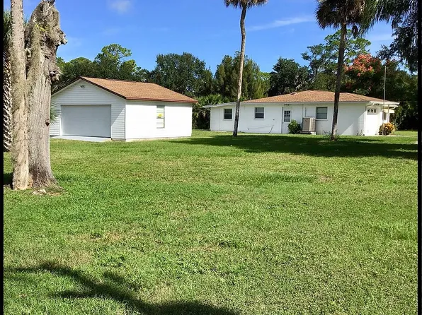 11 Swan Ave, New Smyrna Beach, FL 32168