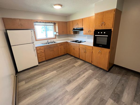 903 N Main St #1