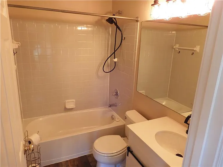 1681 Colonade Dr — Photo 24