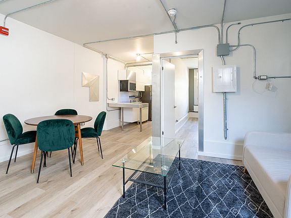 2nd image of 253 York St #1547537