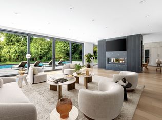 406 Toppings Path, Sagaponack, NY 11962