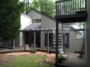 16689 Starkey Rd, Arcadia, MI 49613