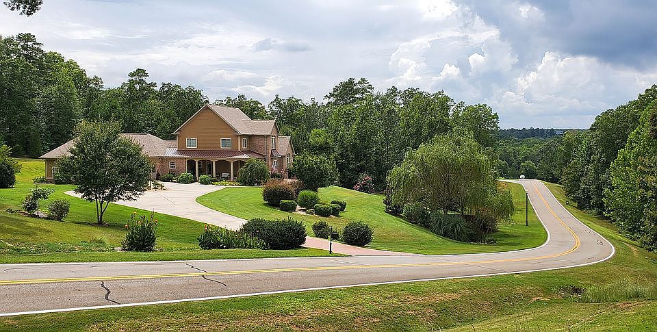 1.34 Acres of Privacy