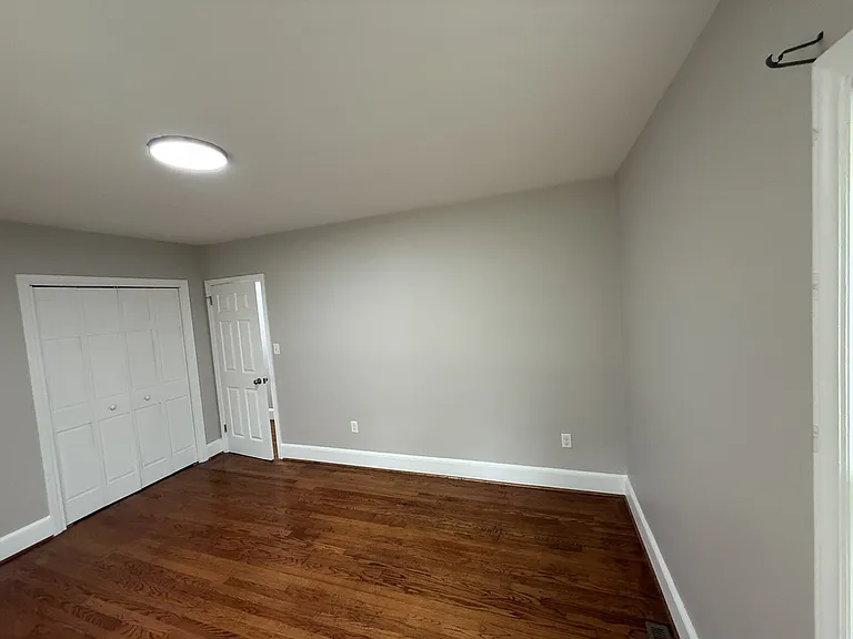 202 Hillcrest Dr — Photo 9