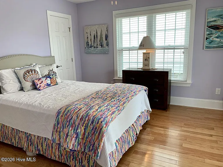 305 N Shore Dr — Photo 14
