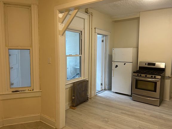 2nd image of 52 Groshon Ave APT 2S