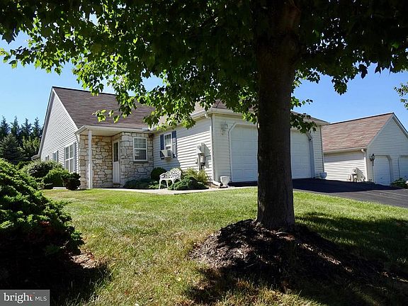4th image of 769 Blossom Hill Ln