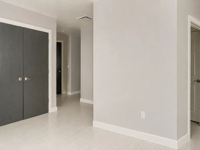 5900 Mosteller Dr #133 — Photo 11