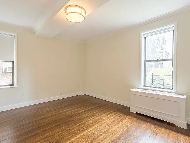 210 W 70th St #511 — Photo 1