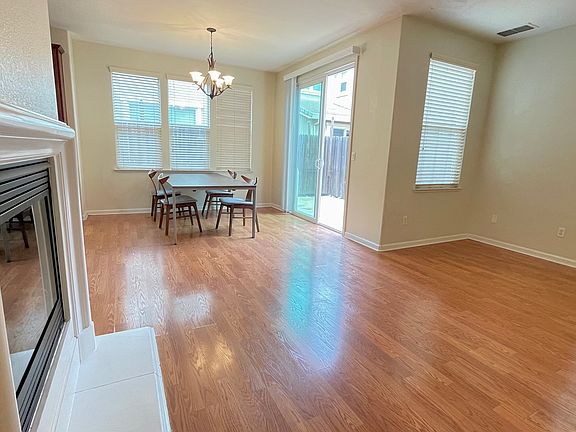 4th image of 5224 Vesta Cir