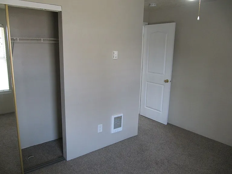 5205 9th Ct SE — Photo 11