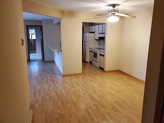 3rd image of 4400 W Shamrock Ln APT 1A