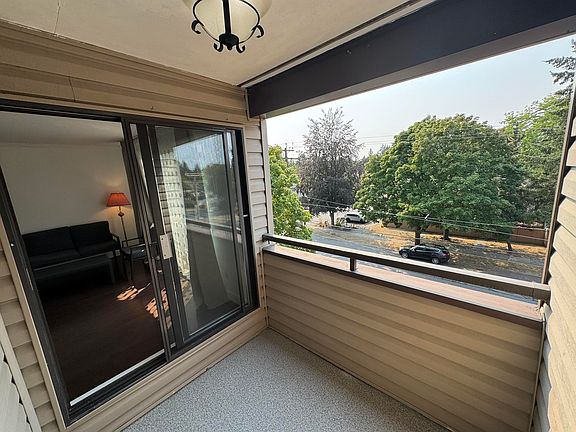 5th image of 5294 204th St #314